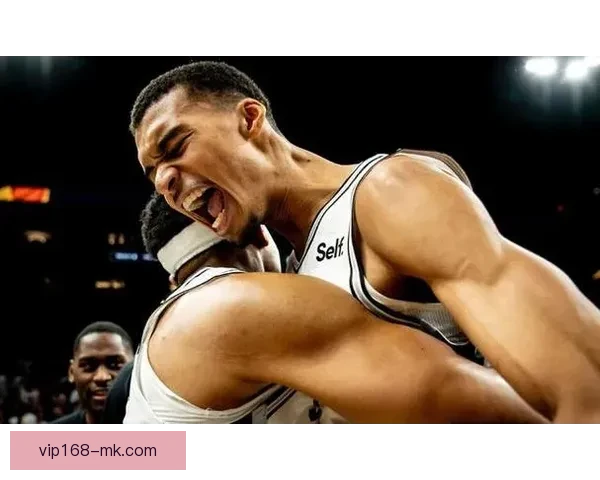 哈珀直言投进球才配留场文班亚马始终专注赢球本质展现领袖气质的 哈珀直言投进球才配留场文班亚马始终专注赢球本质展现领袖气质的